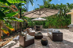 Lovely 2 BR Home LUX Backyard